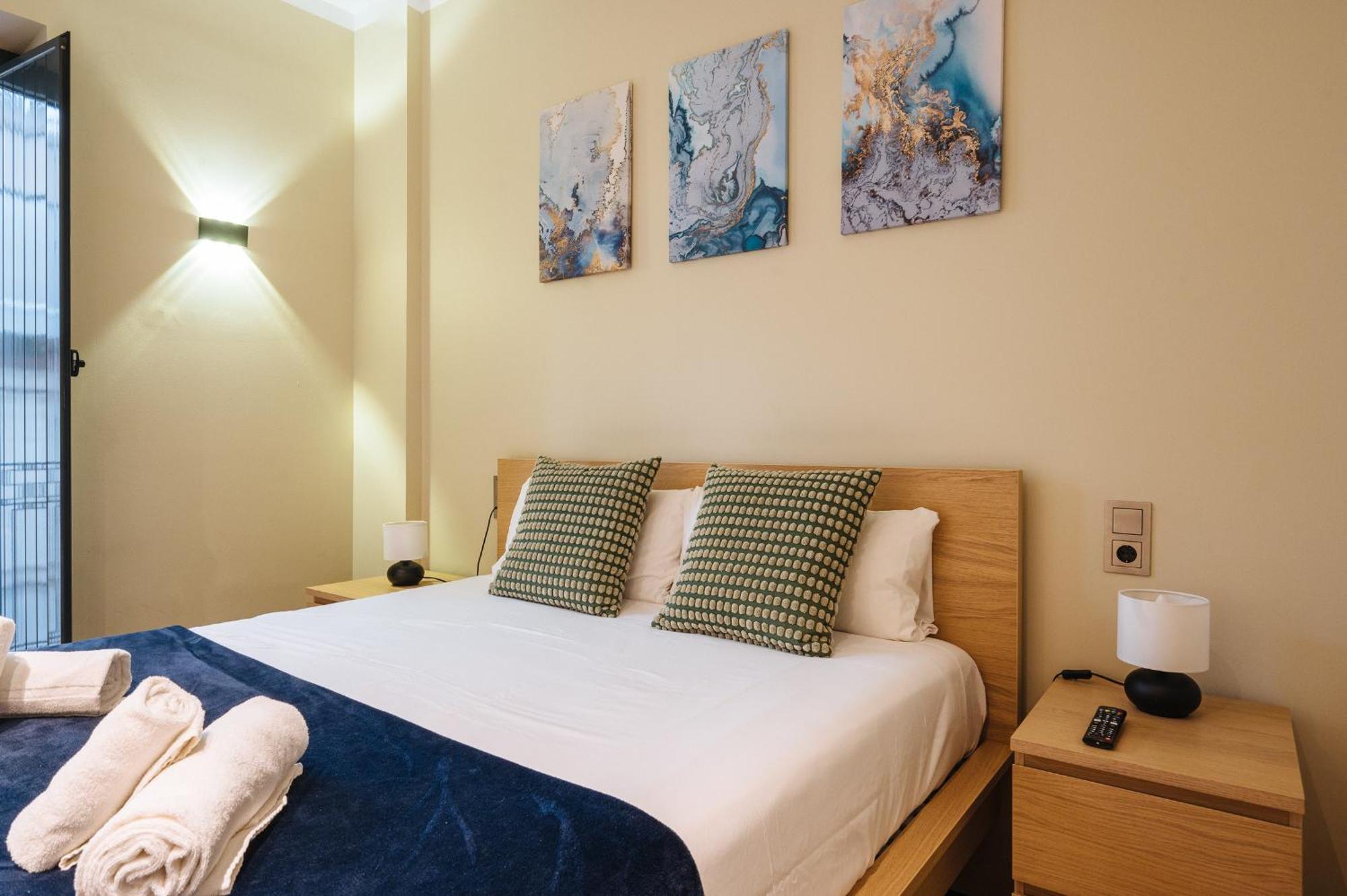 Elegant Duplex 3 Master Bedrooms And Private 세비야 외부 사진