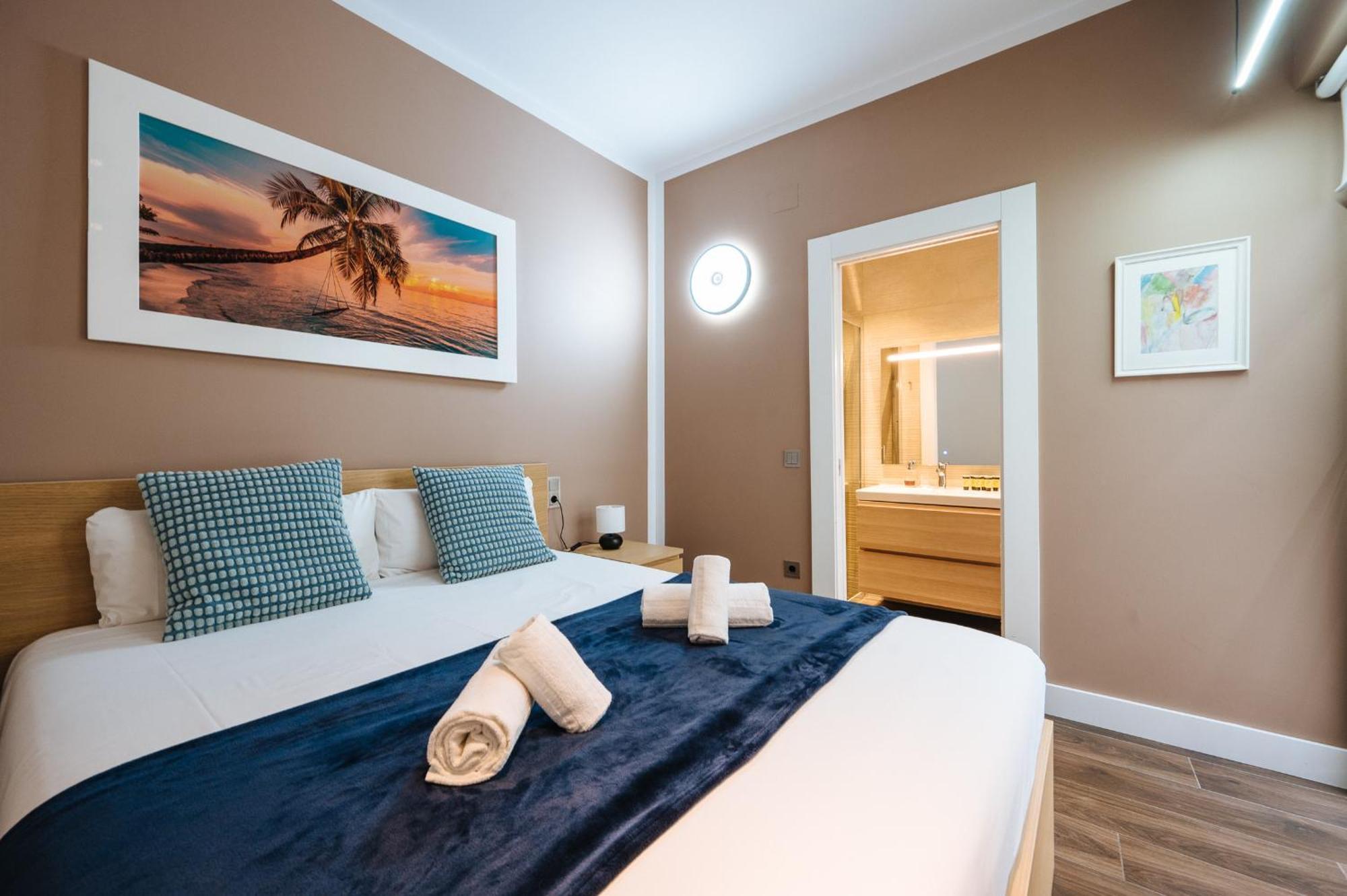 Elegant Duplex 3 Master Bedrooms And Private 세비야 외부 사진