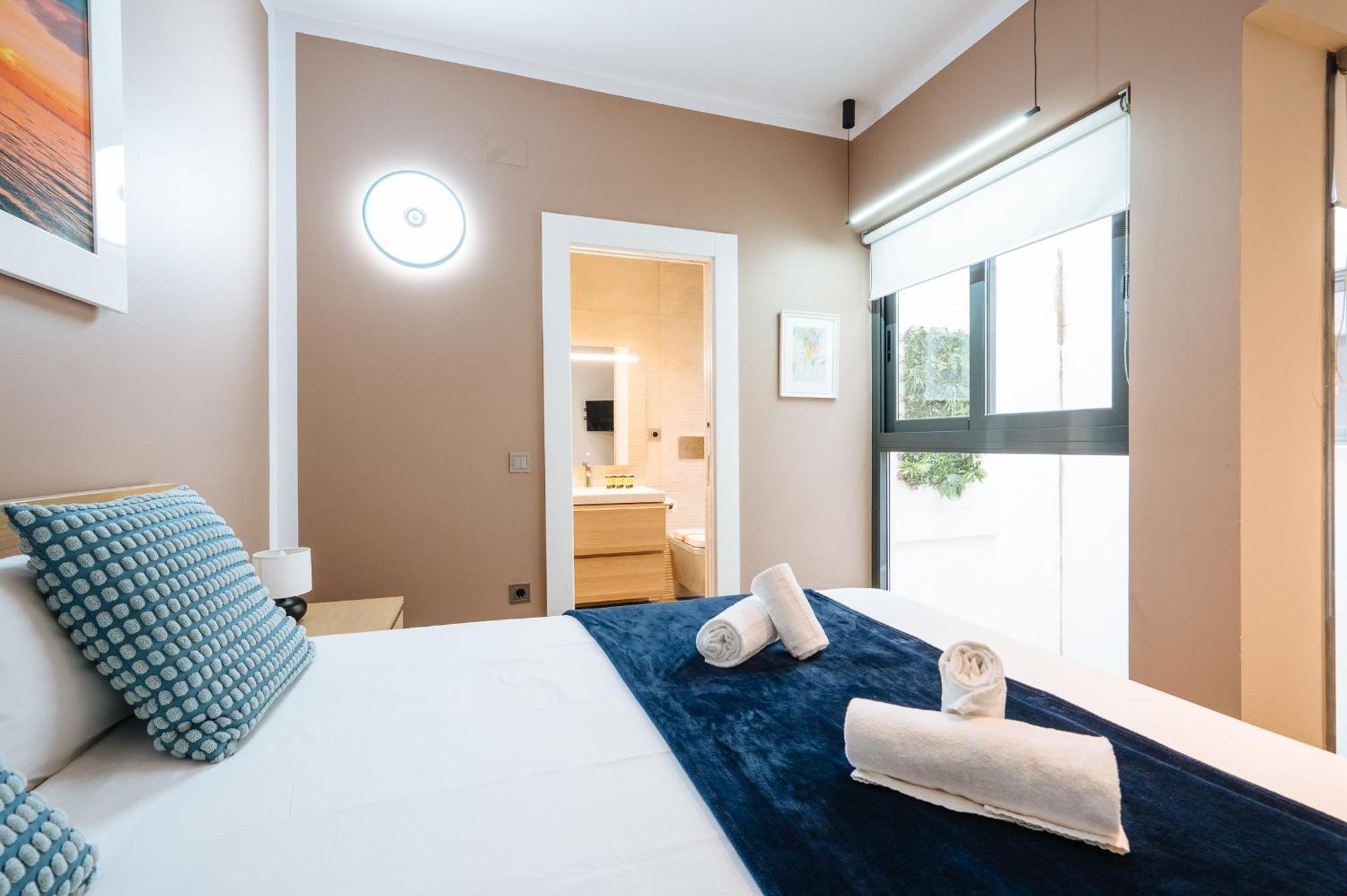 Elegant Duplex 3 Master Bedrooms And Private 세비야 외부 사진
