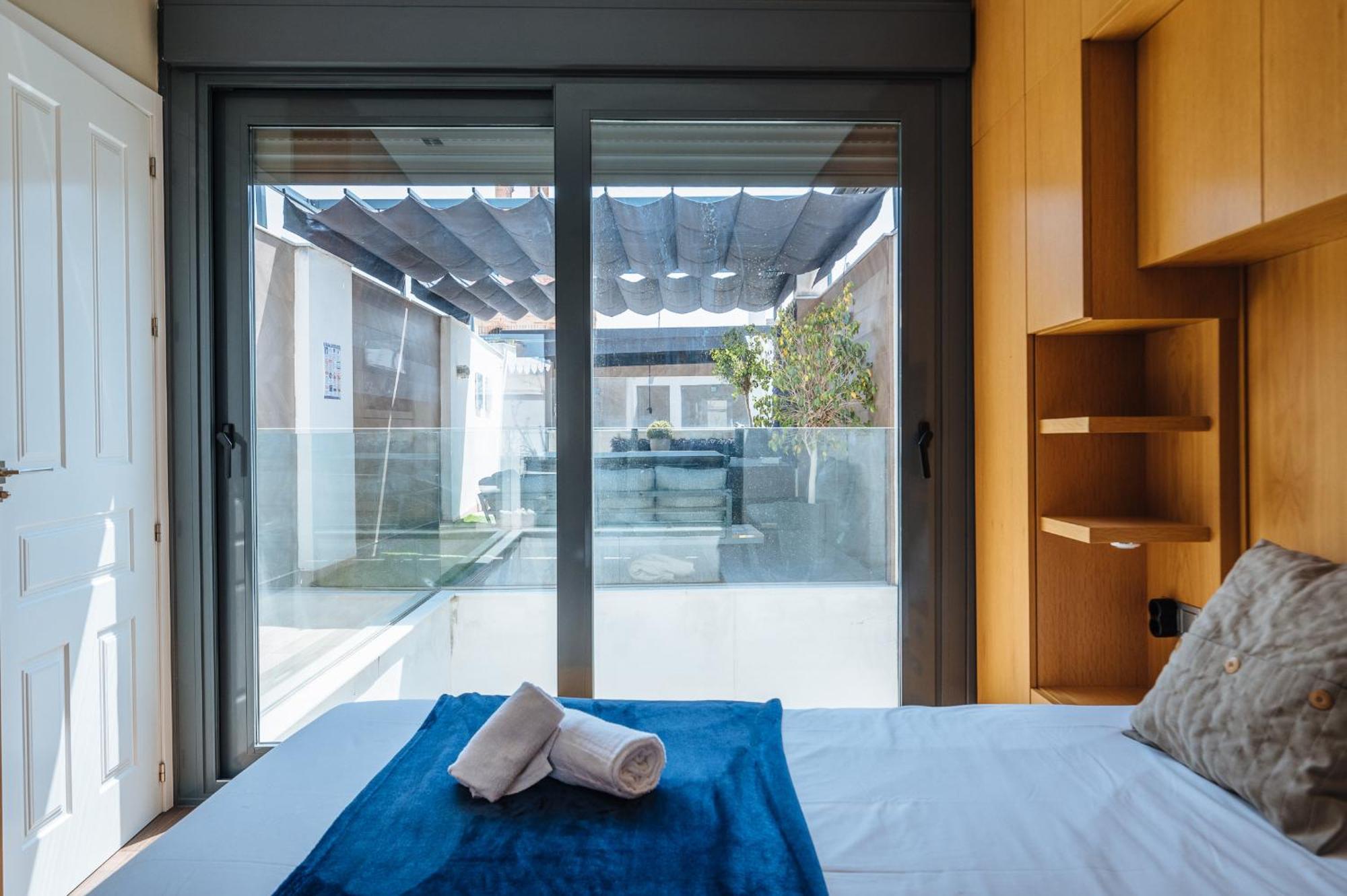 Elegant Duplex 3 Master Bedrooms And Private 세비야 외부 사진