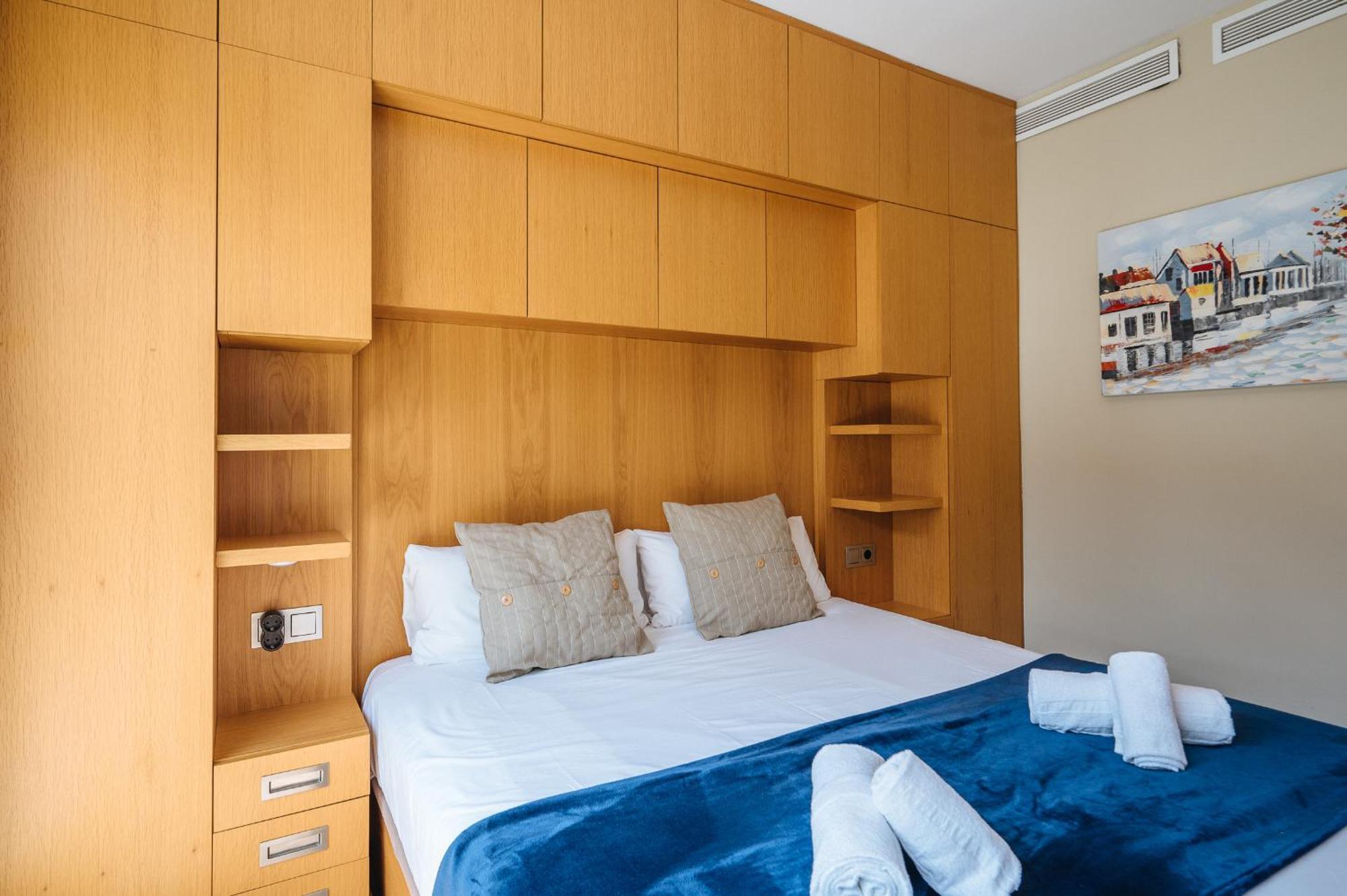 Elegant Duplex 3 Master Bedrooms And Private 세비야 외부 사진