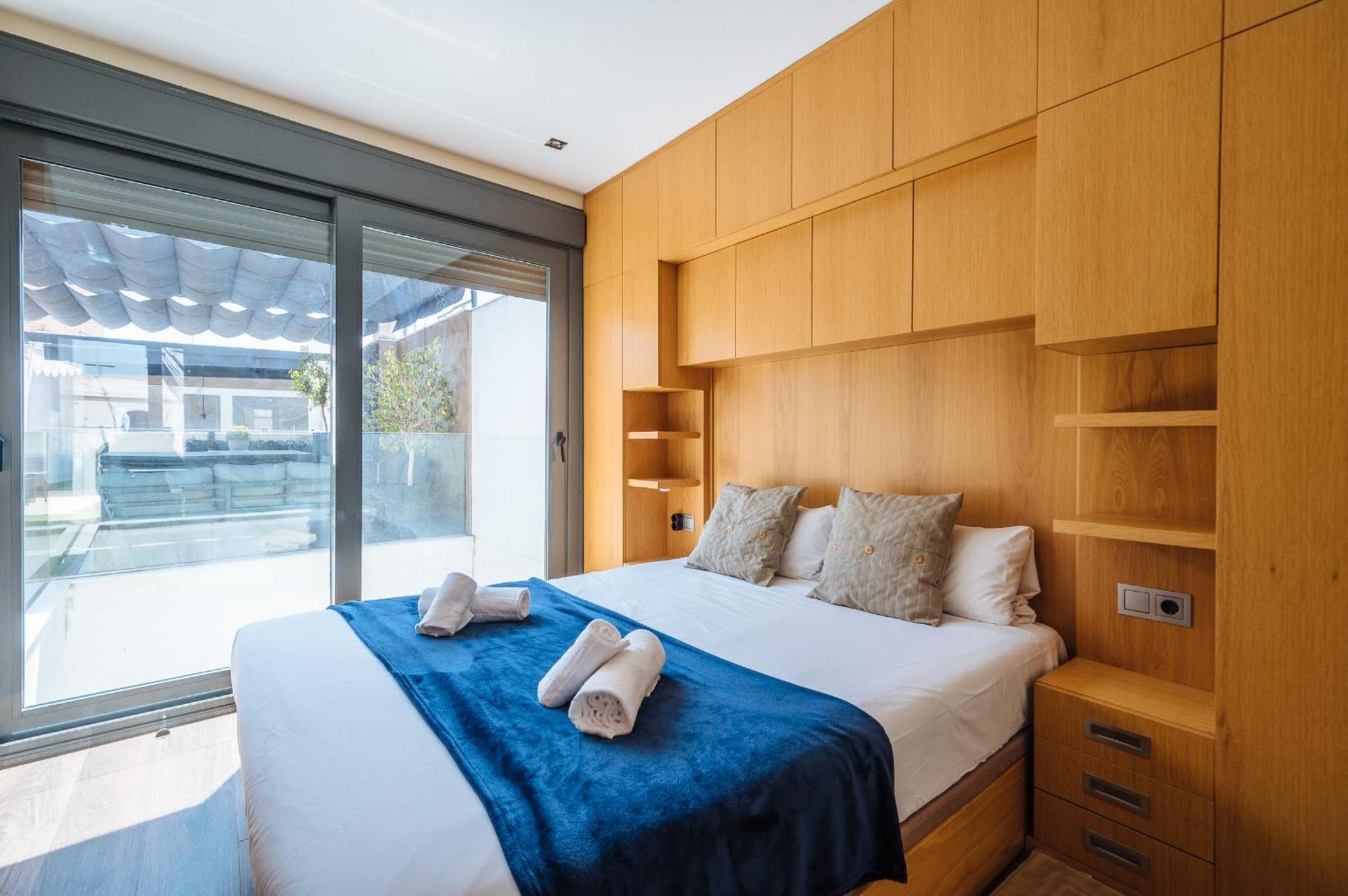 Elegant Duplex 3 Master Bedrooms And Private 세비야 외부 사진