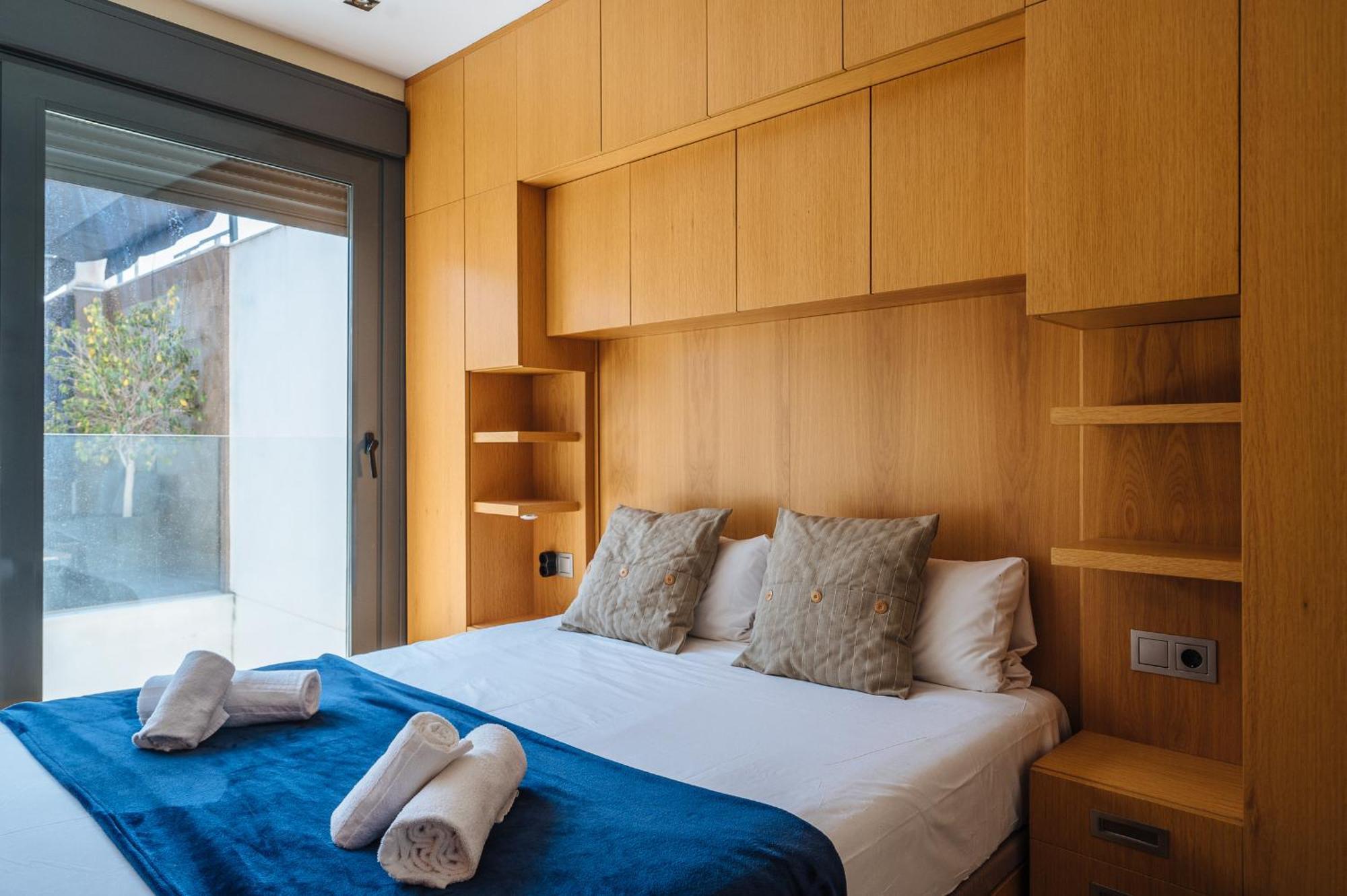 Elegant Duplex 3 Master Bedrooms And Private 세비야 외부 사진
